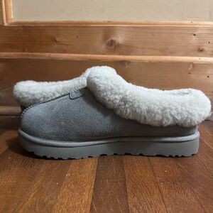 Women’s sage green  Ugg  slippers brand new size 11